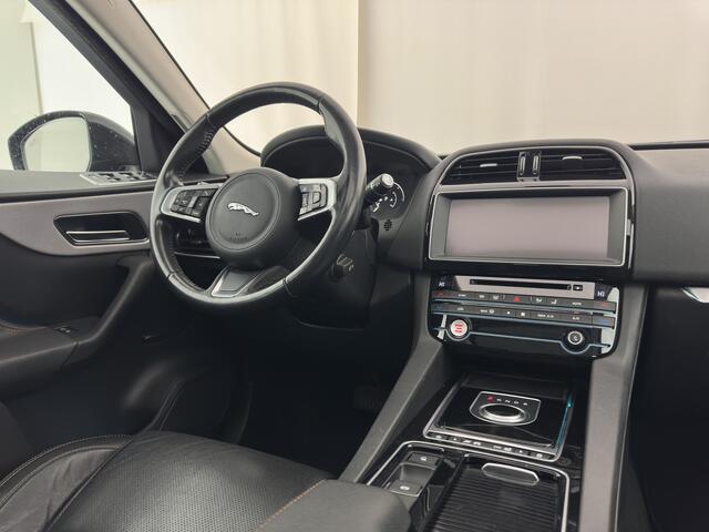 Jaguar F-PACE 2.0 Portfolio AWD 25d (INCL.BTW) *PANO | HEAD-UP | FULL-LEATHER | BLIND-SPOT | MERIDIAN-SOUND | HEATED-SPORTSEATS | NAVI-FULLMAP | KEYLESS | CAMERA | ECC | PDC | CRUISE | 20''ALU*