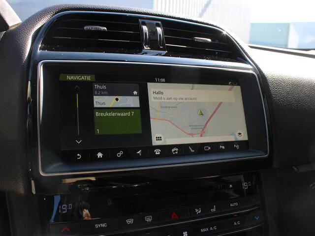 Jaguar F-PACE 2.0 Portfolio AWD 25t | PANORAMADAK | LEDEREN BEKLEDING |