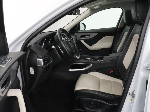 Jaguar F-PACE 3.0 R-Sport AWD 35t | Panoramadak | Stoelverwarming | Head-Up | Meridian Surround | Keyless | Trekhaak | Camera | Bi-Xenon | Navigatie | Park Assist | Stuurverwarming