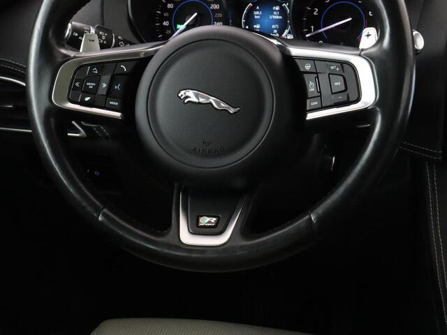 Jaguar F-PACE 3.0 R-Sport AWD 35t | Panoramadak | Stoelverwarming | Head-Up | Meridian Surround | Keyless | Trekhaak | Camera | Bi-Xenon | Navigatie | Park Assist | Stuurverwarming
