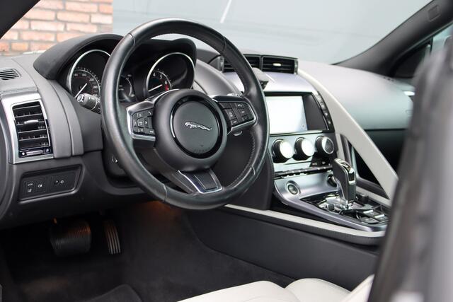 Jaguar F-TYPE 2.0T 301 PK Aut8 | Camera | LED | Sfeerverlichting | Meridian Sound | Lane Assist | Cruise Control | Climate Control | Leder |
