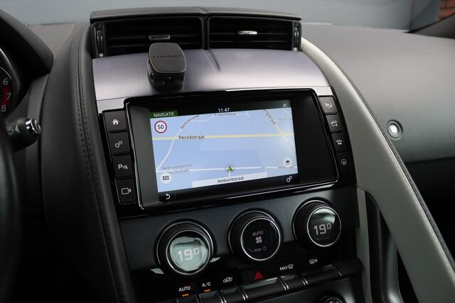 Jaguar F-TYPE 2.0T 301 PK Aut8 | Camera | LED | Sfeerverlichting | Meridian Sound | Lane Assist | Cruise Control | Climate Control | Leder |
