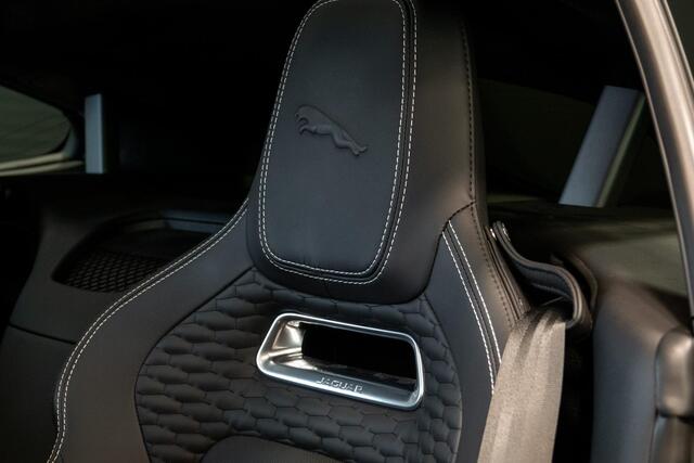 Jaguar F-TYPE P575 AWD R 75 *Panorama / Stoelventilatie / Sport-uitlaat / Meridian / Memory*