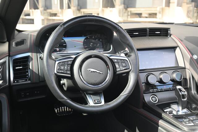 Jaguar F-TYPE P575 AWD R