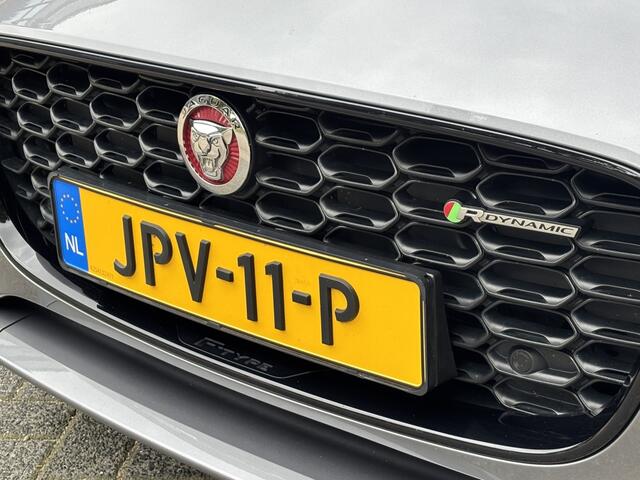 Jaguar F-TYPE P450 V8 AWD Cabriolet R-Dynamic
