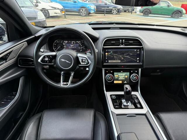 Jaguar XE 2.0 R-Dynamic *Schuif-/Kanteldak & ACC*