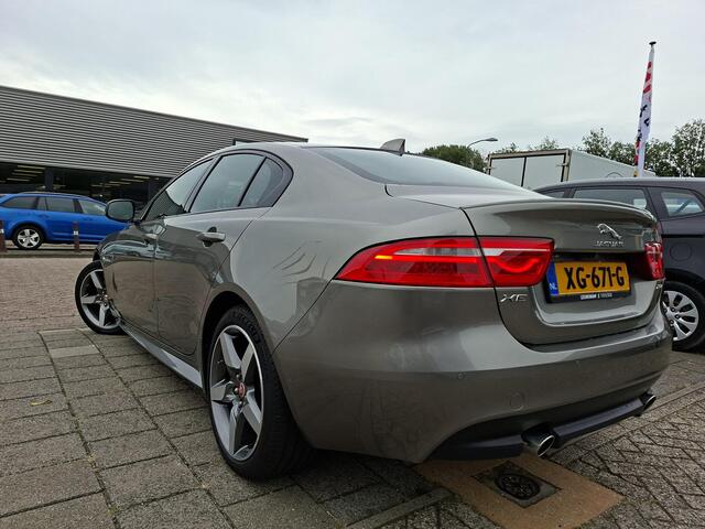Jaguar XE 2.0t R-Sport COMPLEET JAGUAR DEALER ONDERHOUDEN! Origineel NL Auto