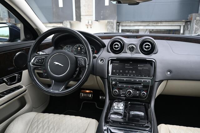 Jaguar XJ 3.0 D 50