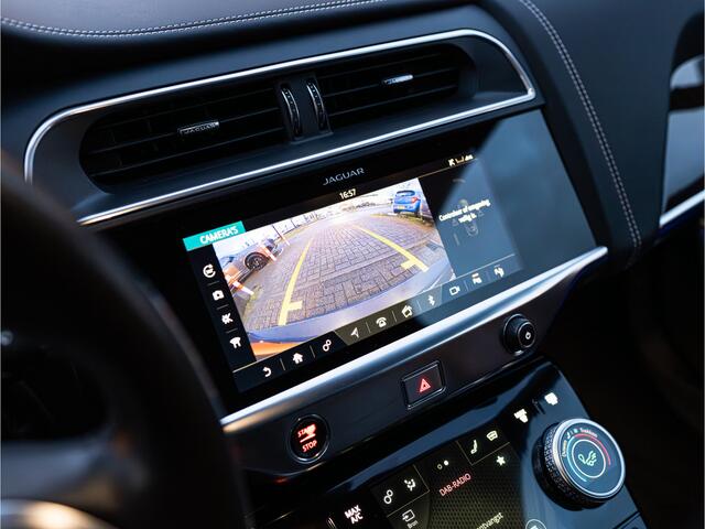 Jaguar i-Pace EV400 First Edition 90 kWh PANO ALCANTARA HEMEL CAMERA TREKHAAK HUD 22 INCH BOMVOL!!