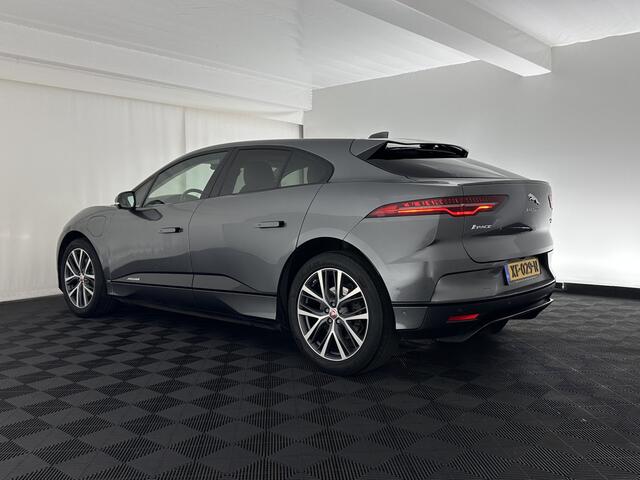 Jaguar i-Pace EV400 First Edition 90 kWh *PANO | LEATHER | MATRIX-LED | MERIDIAN | TOPVIEW | BLINDSPOT | MEMORY-PACK | DIGI-COCKPIT | KEYLESS | HEAD-UP | NAVI-FULLMAP | HEATED-SPORTSEATS | DAB+ | AMBIENTLIGHT | TOWBAR | 20"ALU*