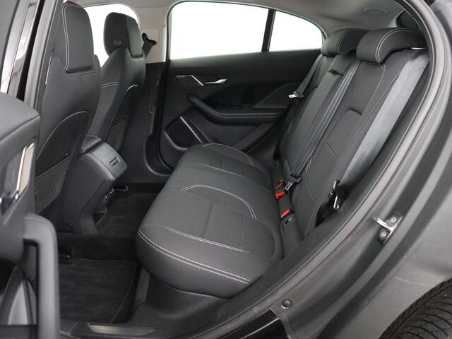 Jaguar i-Pace EV320 S Business Pack 90kWh | SOH 91% | Stoelverwarming | 360 Camera | Carplay | Meridian Surround | Full LED | Navigatie