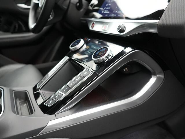 Jaguar i-Pace EV400 R-Dynamic HSE FACELIFT MODEL INCL BTW | Luchtvering | Panodak | Adaptive Cruise | Lederen Kuipstoelen Memory & Ventilatie | Alcantara Hemel | 22"L.M | Head Up | Meridian Sound | Keyless | Apple Carplay |