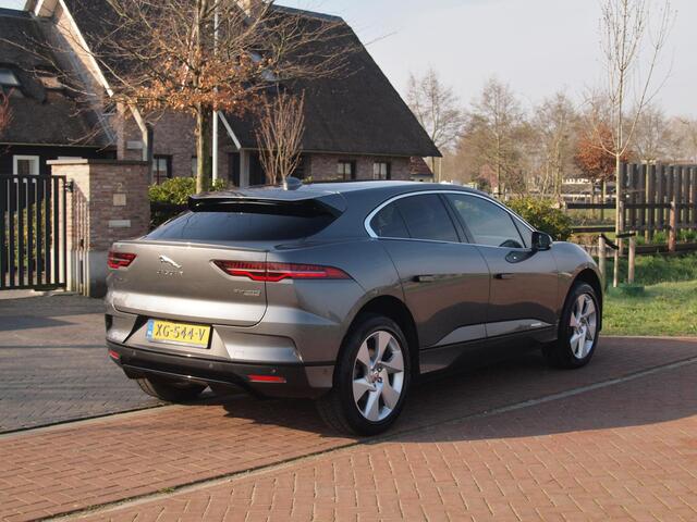 Jaguar i-Pace EV400 SE 90 kWh | Panoramadak | Camera | Head-Up Display | Meridian Audio | Stoelmemory |