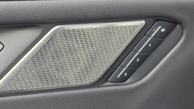 Jaguar i-Pace EV400 R-Dynamic SE 90 kWh | NAP | 1e eigenaar | BTW | Carplay | Navi