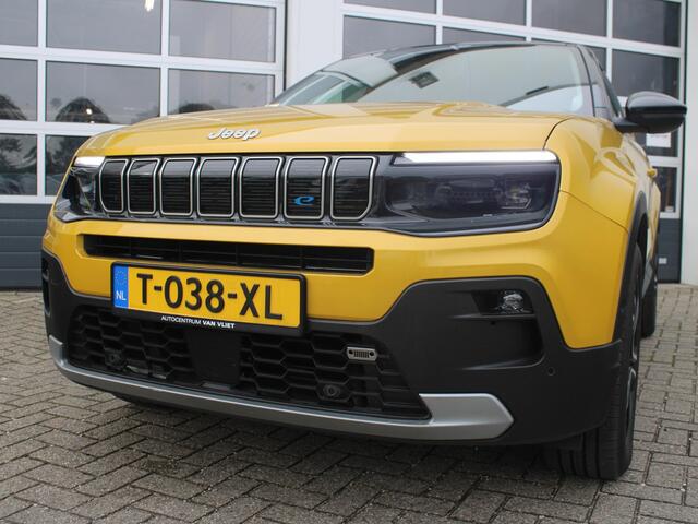 Jeep Avenger 1st Edition 54 kWh | Adapt. Cruise | 18" | Navi | Stoelverwarming | Camera | Bicolore | Sepp ¤ 2.000,-