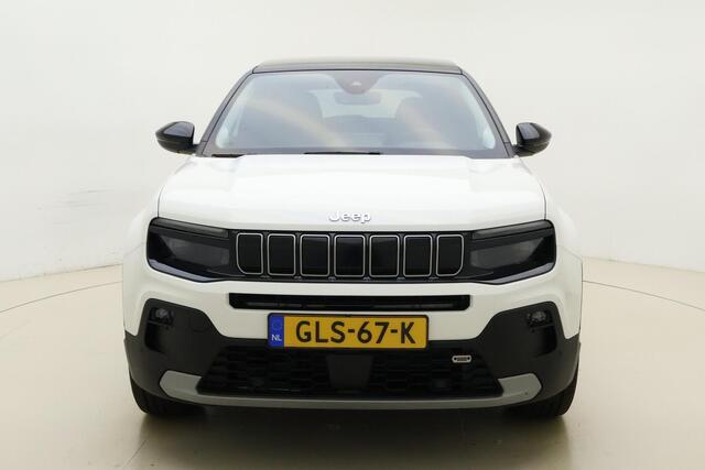 Jeep Avenger Summit 54 kWh | Panoramadak | Lederen bekleding | Massage stoel | Two-tone lak | LED projector koplampen | Navigatie