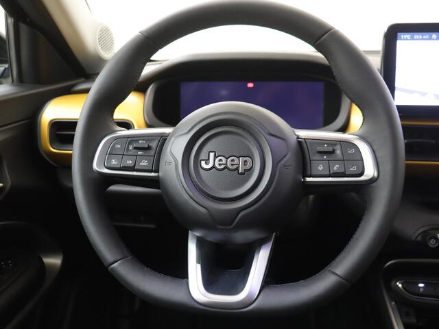 Jeep Avenger Summit 54 kWh | Stuur- en Stoelverwarming | Navigatie | Camera | Leder