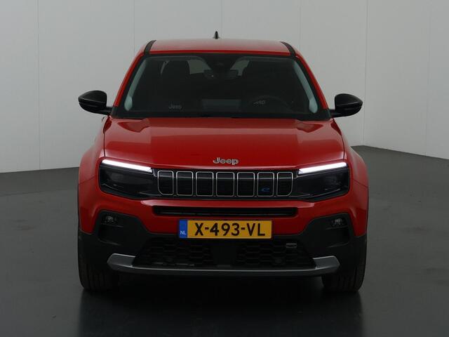 Jeep Avenger Summit 54 kWh | SOH 97,5% | Trekhaak | Navigatie | Parkeercamera | Climate Control | Cruise Control