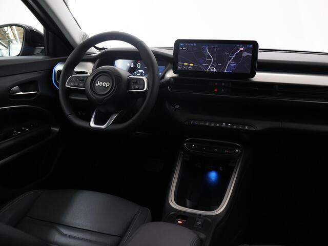 Jeep Avenger Summit 54 kWh | SOH 97,5% | Trekhaak | Navigatie | Parkeercamera | Climate Control | Cruise Control