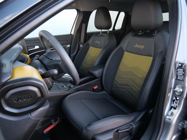 Jeep Avenger 1st Edition 54 kWh LED / Navigatie / Camera / Stoelverwarming
