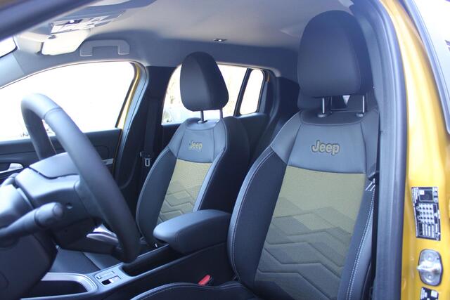 Jeep Avenger Summit 54 kWh | ACHTERUITRIJ CAMERA | STOEL VERWARMING | FULL LED KOPLAMPEN | 18" LICHTMETALEN VELGEN | DRAADLOZE TELEFOONLADER | DRAADLOZE APPLE CARPLAY/ANDROID AUTO | ADAPTIVE CRUISE CONTROL | PARKEERSENSOREN VOOR EN ACHTER | KEYLESS ENTRY/START | DODEH