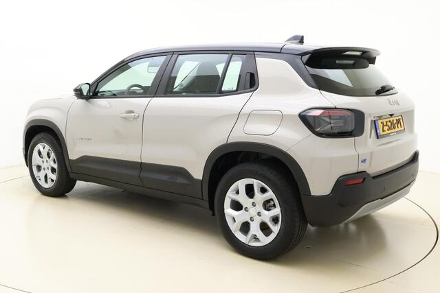 Jeep Avenger Altitude 54 kWh | Navigatie | Camera | Adaptive Cruise Control | Zwart dak | Keyless | Electrische achterklep | Draadloze telefoonlader | Bluetooth