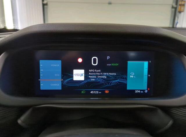 Jeep Avenger Longitude 54 kWh (157 PK) 1e-Eig. & Dealer-Onderh. BOVAG-Garantie. NL-Auto. Warmtepomp, Navigatie/Apple-Carplay/Android-Auto, Cruisecontrol, Keyless-Start, Parkeersensoren, Stoelverwarming, Lm-Velgen-16Inch, Privacy-Glas