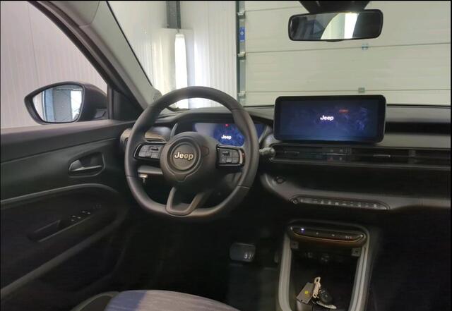 Jeep Avenger Longitude 54 kWh Carplay | Winterpakket | Verw stoelen | Verw Stuur