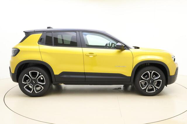 Jeep Avenger Summit 54 kWh | NIEUW | LED Projector koplampen | Navigatie | Camera | Sfeerverlichting | 18'' lichtmetalen velgen | Two-tone lak | Getint glas | Snel leverbaar!