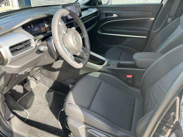 Jeep Avenger 1.2 e-Hybrid Summit Keyless | Camera | Navigatie | Apple carplay | Winterpack |