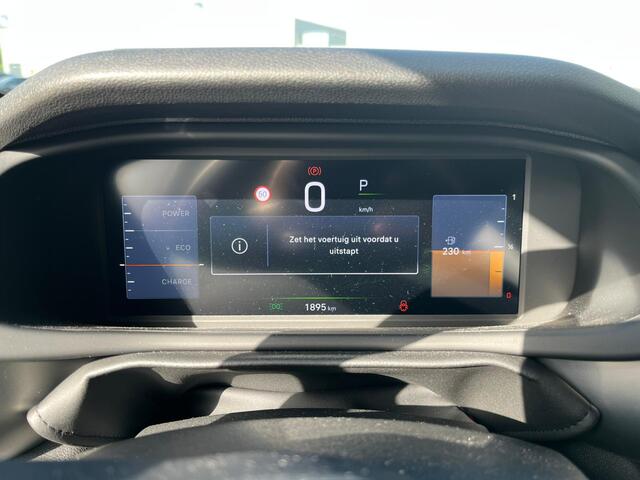 Jeep Avenger 1.2 e-Hybrid Summit Keyless | Camera | Navigatie | Apple carplay | Winterpack |