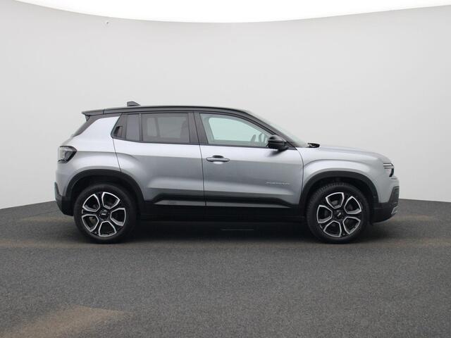 Jeep Avenger 54kWh 1st Edition 155Pk | Navigatie | Apple & Android Carplay | Parkeersensoren Voor & Achter | Achteruitrijcamera | Stoelverwarming | Privacy Glass | Climate Control | Adaptieve Cruise Control |