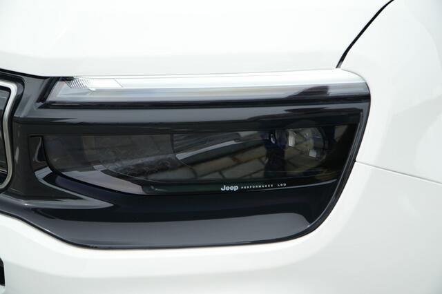 Jeep Avenger Summit 54kWh | Carplay | Winter | Camera | 18"