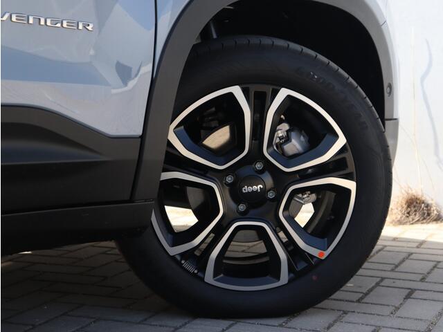 Jeep Avenger 1.2 e-Hybrid Summit | Pano | Navi | JBL | Camera | Winter