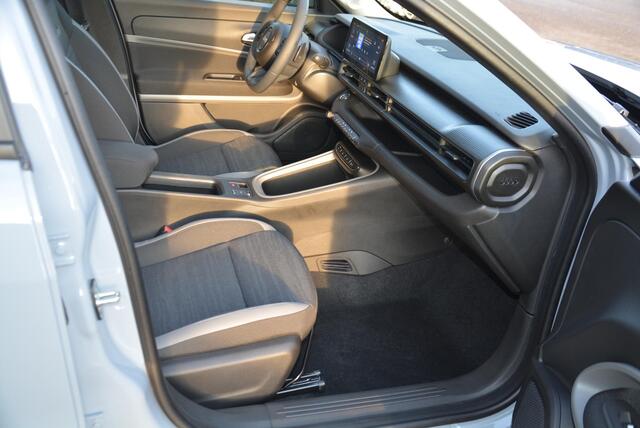 Jeep Avenger 1.2 e-Hybrid Longitude | Voorraad