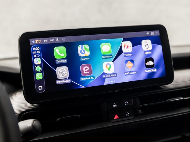 Jeep Avenger 1.2 Altitude Sport (APPLE CARPLAY, GROOT NAVI, 360 CAMERA, JBL AUDIO, STOELVERWARMING, SPORTSTOELEN, ADAPTIVE CRUISE, GETINT GLAS, KEYLESS, NIEUWSTAAT)