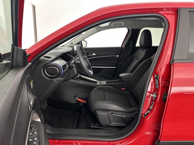 Jeep Avenger Summit 54 kWh [ 3-Fase ] {SOH-95%} (INCL-BTW) *LEATHER-MICROFIBRE | FULL-LED | ADAPTIVE-CRUISE | BLIND-SPOT | CAMERA | DIGI-COCKPIT | NAVI-FULLMAP | HEATED-COMFORTSEATS | ECC | CCS-FASTLOADER | PDC | CARPLAY | CRUISE | 18''AL