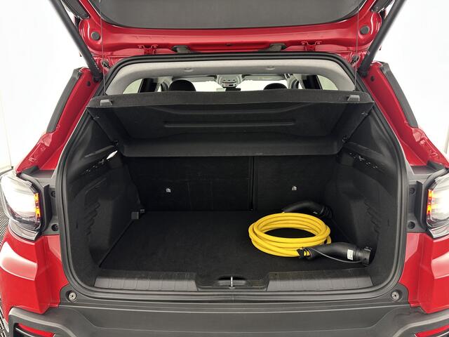 Jeep Avenger Summit 54 kWh [ 3-Fase ] {SOH-95%} (INCL-BTW) *LEATHER-MICROFIBRE | FULL-LED | ADAPTIVE-CRUISE | BLIND-SPOT | CAMERA | DIGI-COCKPIT | NAVI-FULLMAP | HEATED-COMFORTSEATS | ECC | CCS-FASTLOADER | PDC | CARPLAY | CRUISE | 18''AL