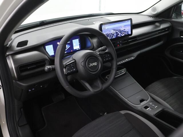 Jeep Avenger Longitude 54 kWh | SOH 96% | Navigatie | Parkeersensoren | Stoelverwarming | Keyless Go |