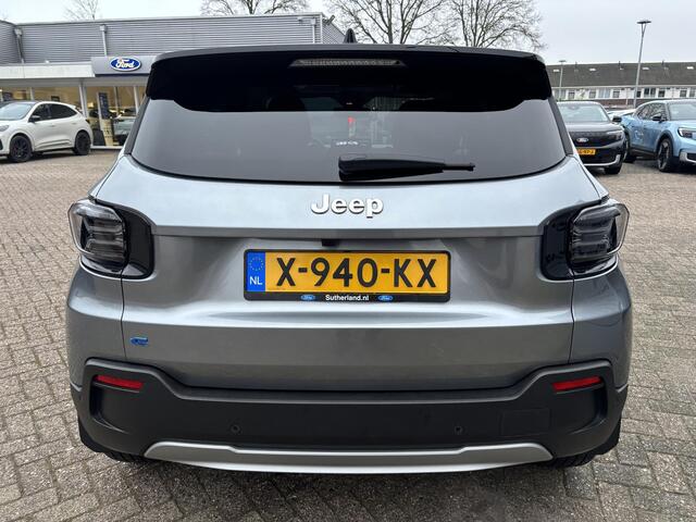 Jeep Avenger Summit 54 kWh |SCI|156pk Automaat | Adaptieve Cruise | Achteruitrijcamera | Elektrische Achterklep