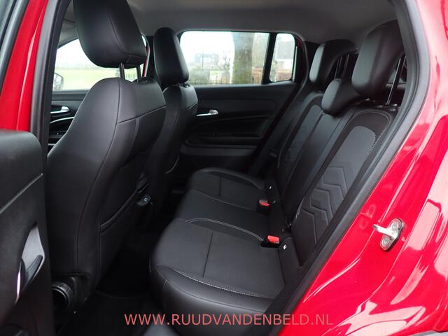 Jeep Avenger Altitude 54kWh ACC / CARPLAY / PDC / WARMTEPOMP