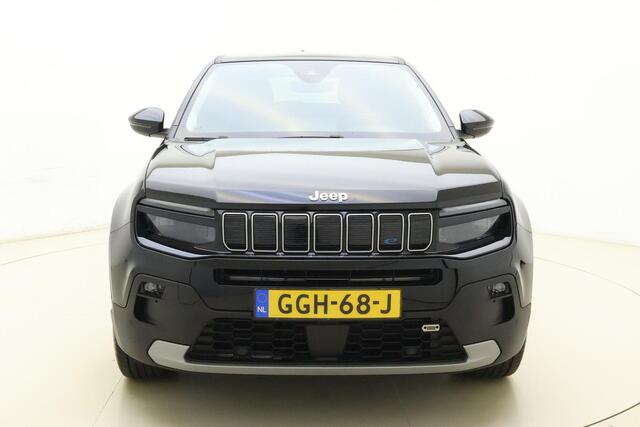 Jeep Avenger Summit 54 kWh | Lederen bekleding | Navigatie | Keyless | Draadloze telefoonlader | Extra getint glas | Stoelverwarming