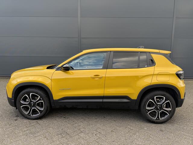 Jeep Avenger 1.2 e-Hybrid Summit (JBL - Keyless Entry - Elektrische Klep - Adaptieve Cruise Controle - Camera - Automatische Airco - Parkeersensoren V+A - LED)