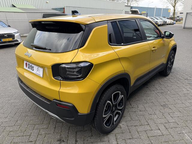 Jeep Avenger 1.2 e-Hybrid Summit (JBL - Keyless Entry - Elektrische Klep - Adaptieve Cruise Controle - Camera - Automatische Airco - Parkeersensoren V+A - LED)