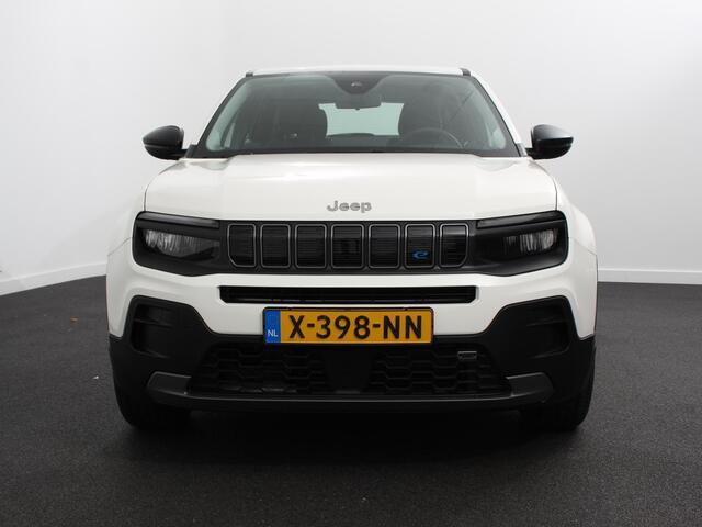 Jeep Avenger Longitude 54 kWh | Navigatie | Apple Carplay/ Android Auto | Parkeersensor achter | Cruise Control | Stoelverwarming | Full LED | Virtual Cockpit | Climate Control |