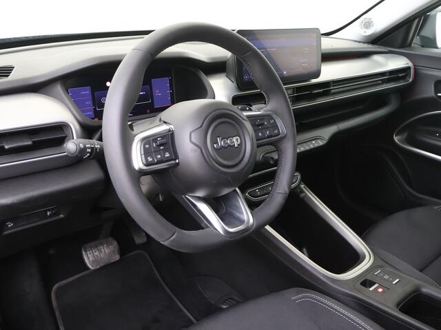 Jeep Avenger 1.2 e-Hybrid Summit