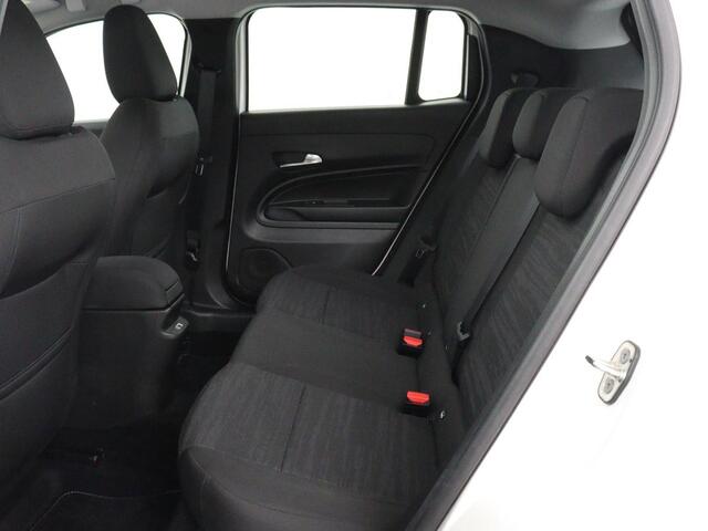 Jeep Avenger Longtitude 54 kWh | SOH 96.6% | Stoelverwarming | Carplay | Navigatie | Full LED | Warmtepomp | Keyless | Climate control | Digital Cockpit | Cruise control