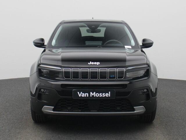Jeep Avenger 54kWh 1st Edition | Elektr. bed. achterklep | Climate Control / ECC | Licht metalen velgen 18 inch | Cruise control Adaptive | Navigatie | Half lederen bekleding | Stoelverwarming | LED koplampen | Park Distance Control voor en achter | Achteruitrijcamera