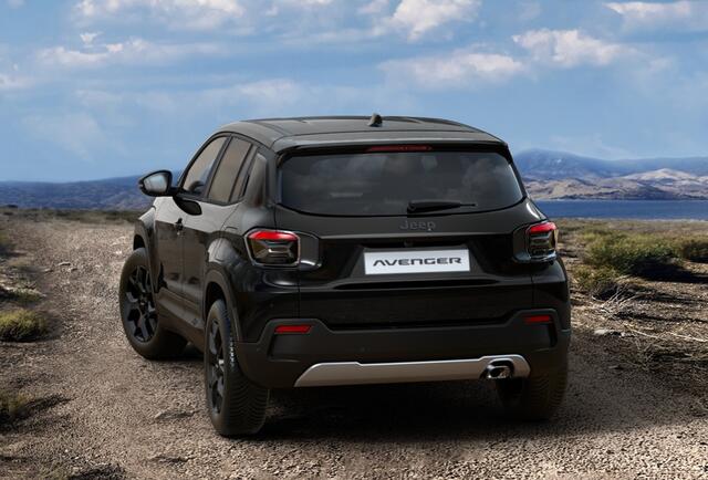 Jeep Avenger 1.2 e-Hybrid Black Edition VOORRAAD - CONVENIENCE PACK - 8 JAAR GARANTIE