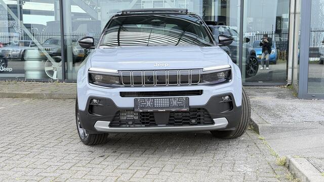 Jeep Avenger 1.2 e-Hybrid Summit | Pano dak | Massage | Vol leder